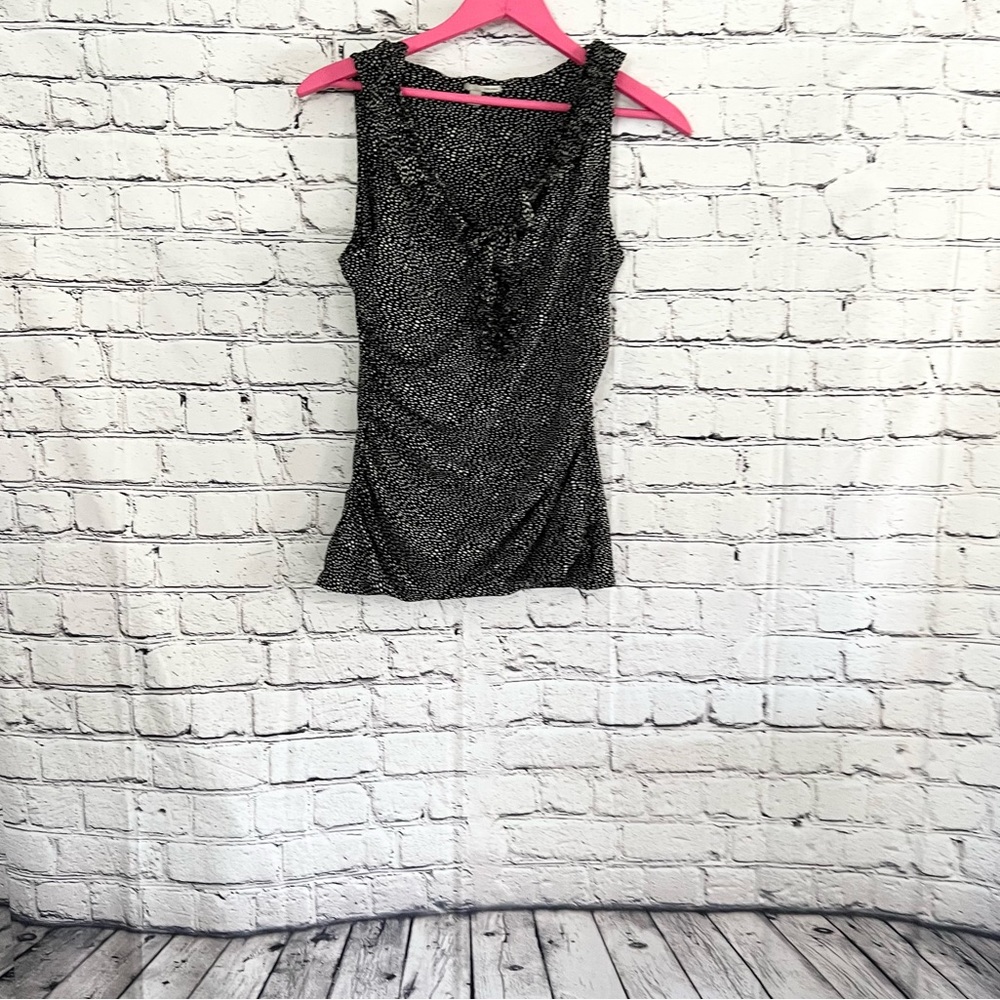 HALOGEN. Black and white tank. Size S